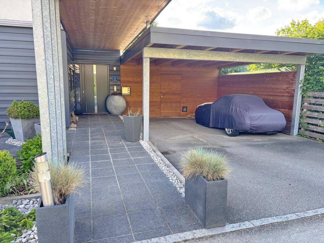 Penthouse mit Seeblick in Bestlage am Irrsee – další