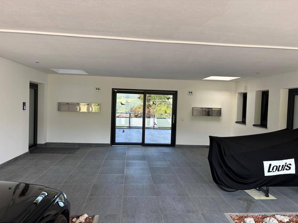 Zugangsbereich fertig Nebenhaus