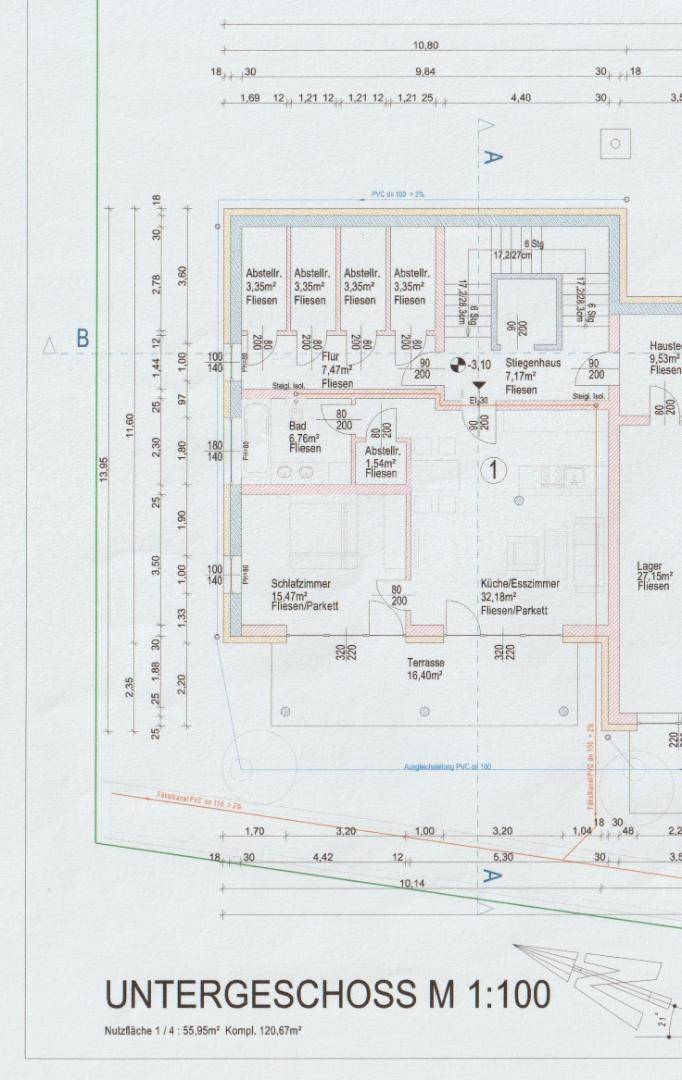Grundriss des Untergeschosses mit Schlafzimmer, Bad, Küche/Esszimmer und Terrasse.