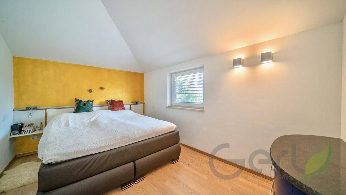 Schlafzimmer 2