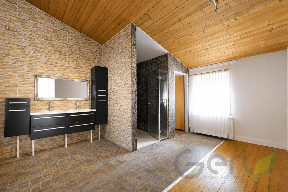 Badezimmer Dachgeschoss