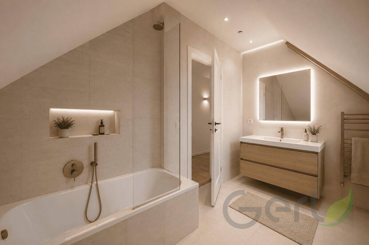 Modernes Badezimmer im Dachgeschoss mit Badewanne, Dusche und elegantem Waschtisch.