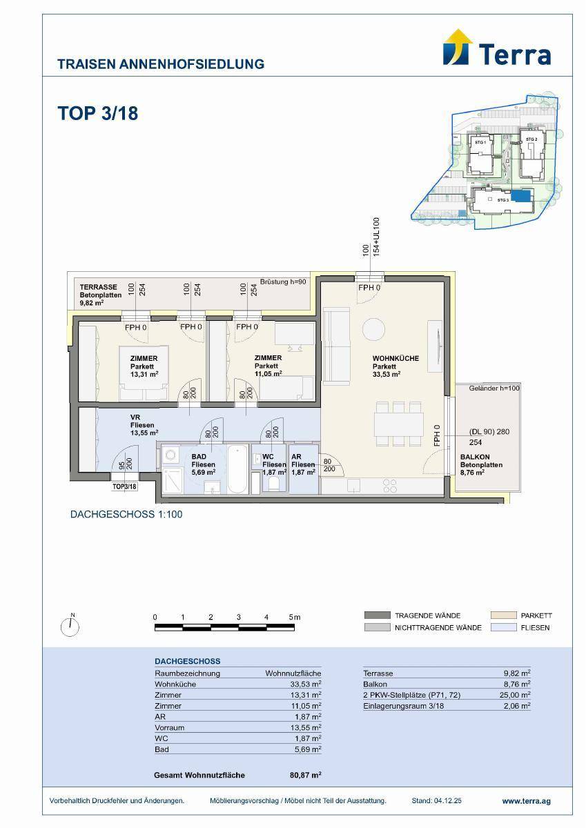 Detaillierter Grundriss der Dachgeschosswohnung TOP 3/18 mit Terrasse und Balkon.