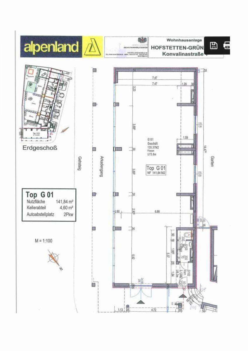 Grundriss des Erdgeschosses Top G 01 mit Nutzflächenangaben, Balkon, Garten und zwei Parkplätzen.