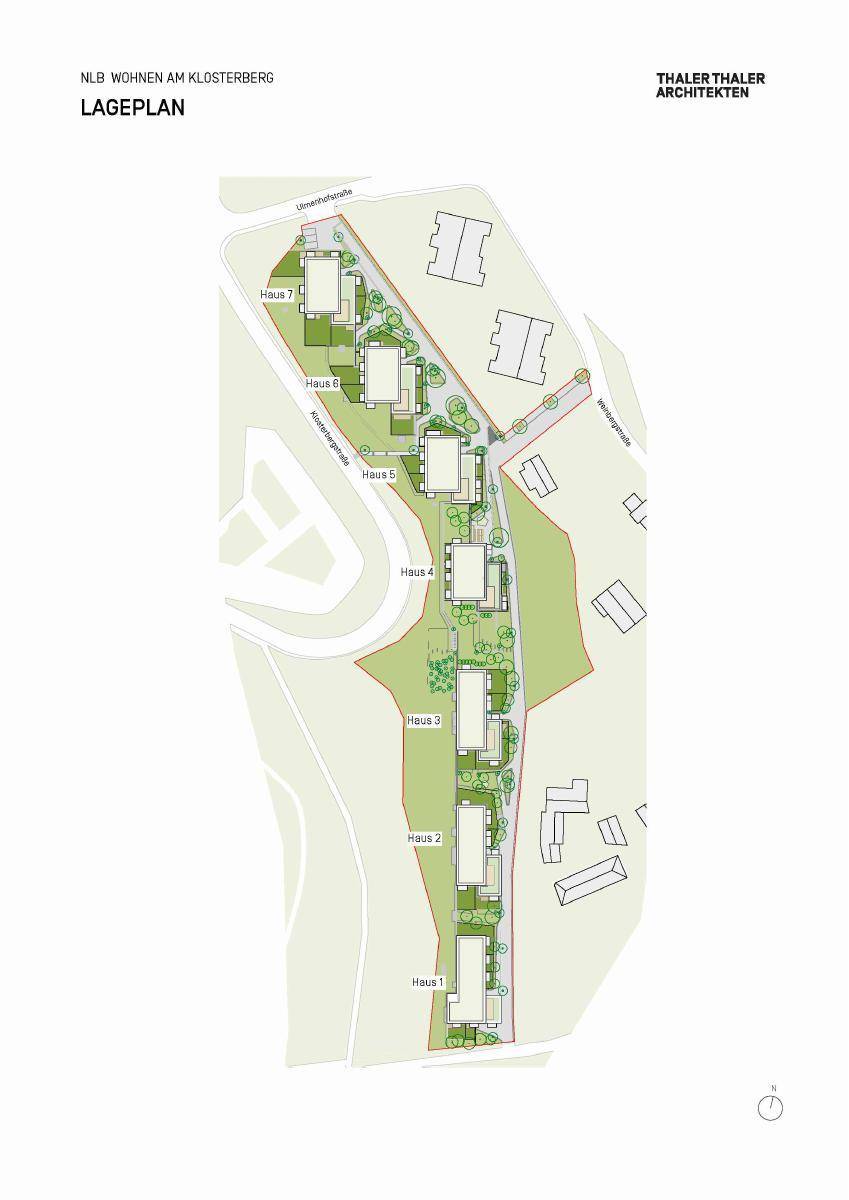 Lageplan des Wohnprojekts "Wohnen am Klosterberg" mit mehreren Gebäuden und Grünflächen.