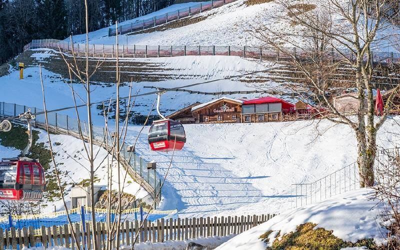 Chalet-Ensemble-Saalbach-Hinterglemm-Reiterkogelbahn