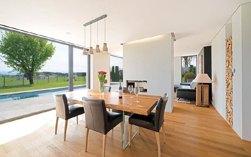 Poolvilla-Trumer-Seen-Essbereich