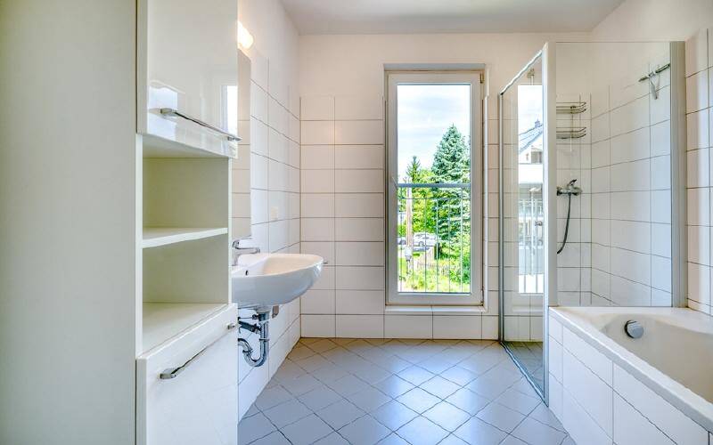 Stadtwohnung-Salzburg-Maxglan-Badezimmer