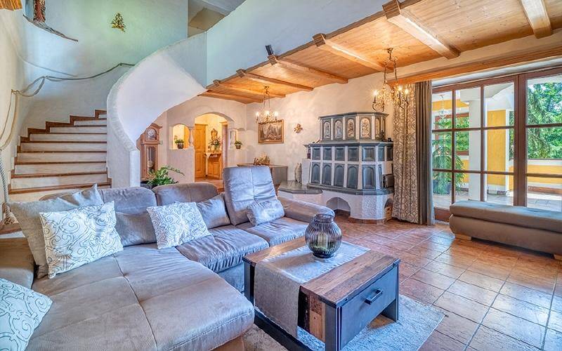 HP2-Villa-Bergheim-Wohnzimmer