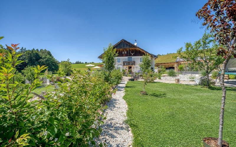 HP6-Bauernhaus-Waldzell-Garten