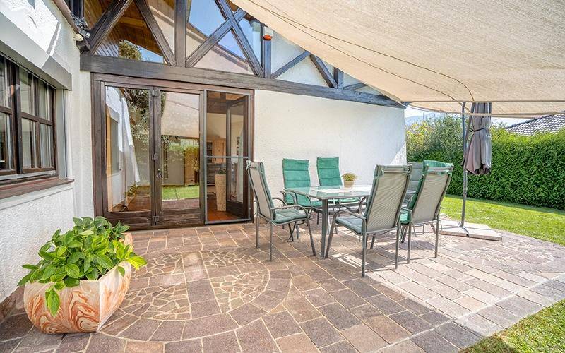 HP4-Einfamilienhaus-Hallein-Terrasse