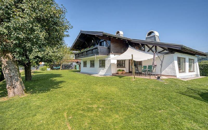 HP8-Einfamilienhaus-Hallein-Garten