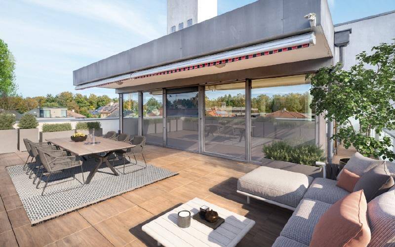 Geräumige Dachterrasse mit Essbereich und Lounge-Möbeln, ideal für Entspannung im Freien.