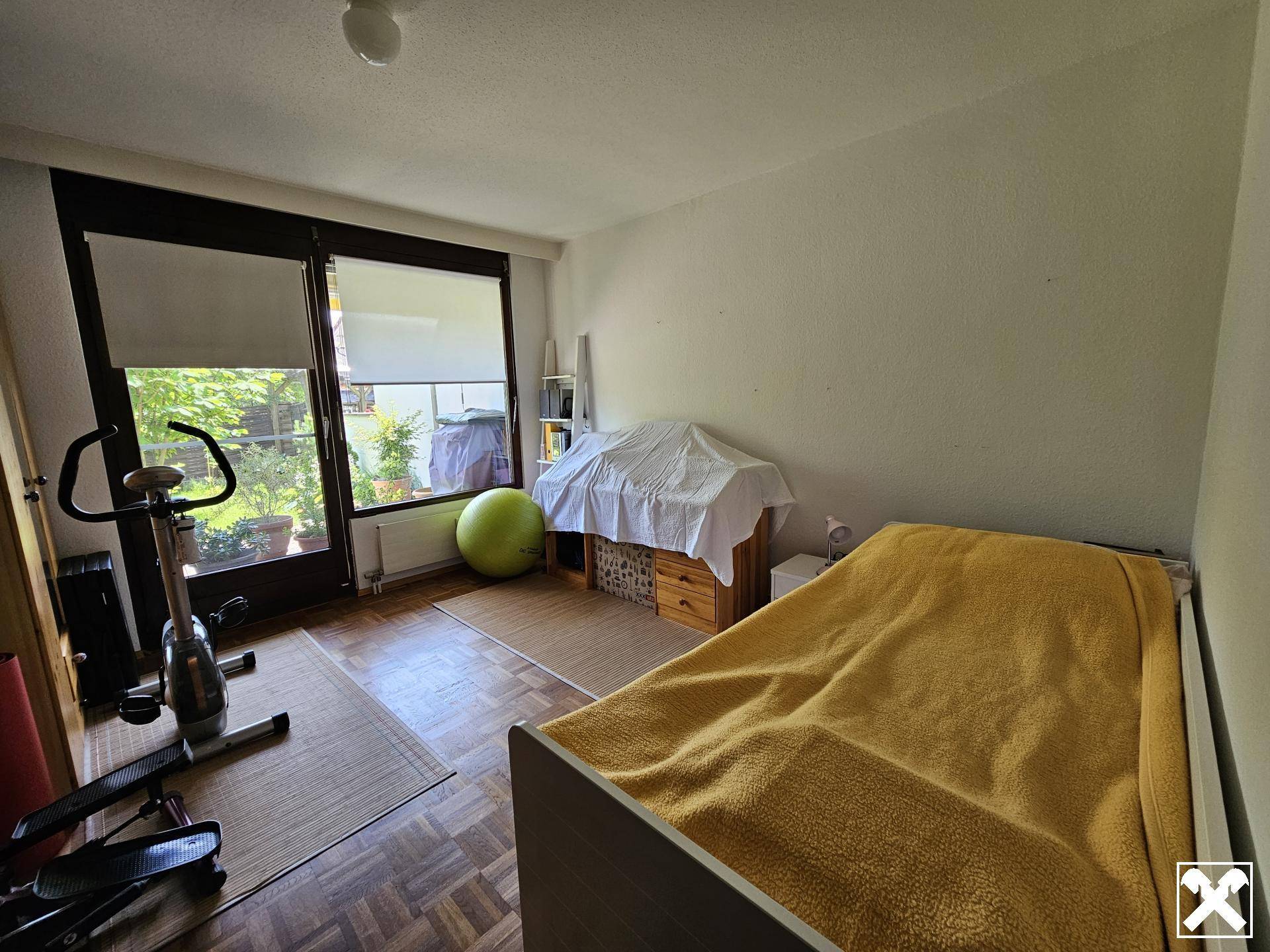 Schlafzimmer 1