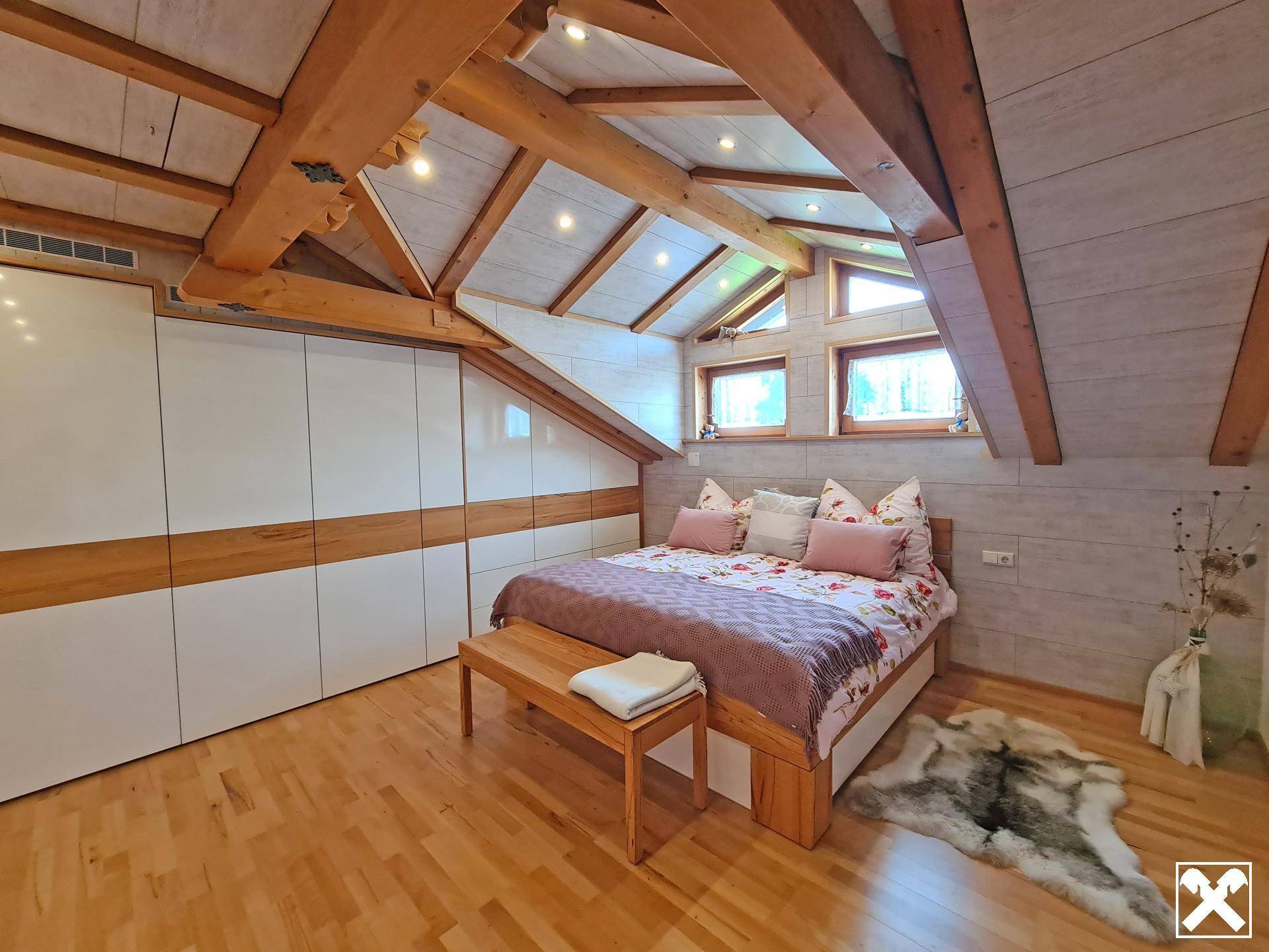 Schlafzimmer OG