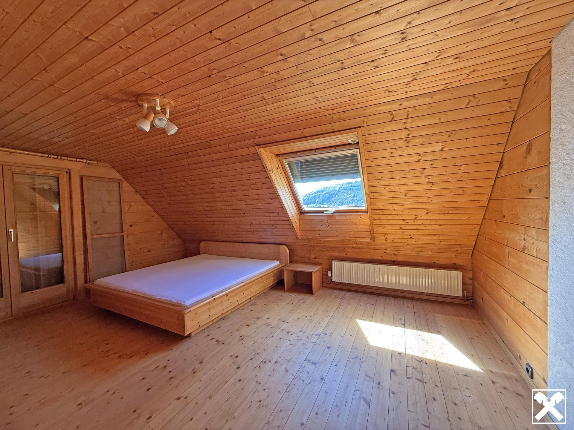 Wohnhaus mit Rundblick und traumhaft großem Grundstück! – pohled 5