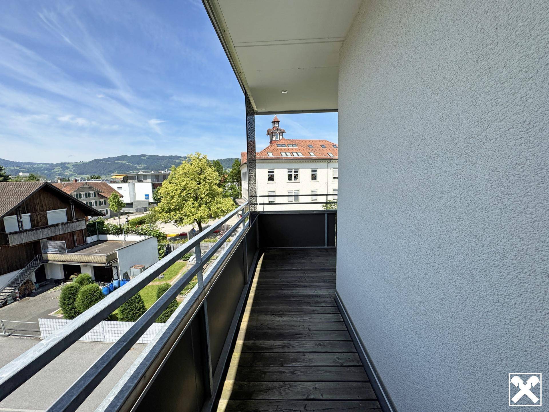 Sehr zentrale Dachgeschosswohnung - Perfekt für Singles oder Pärchen - Mehr