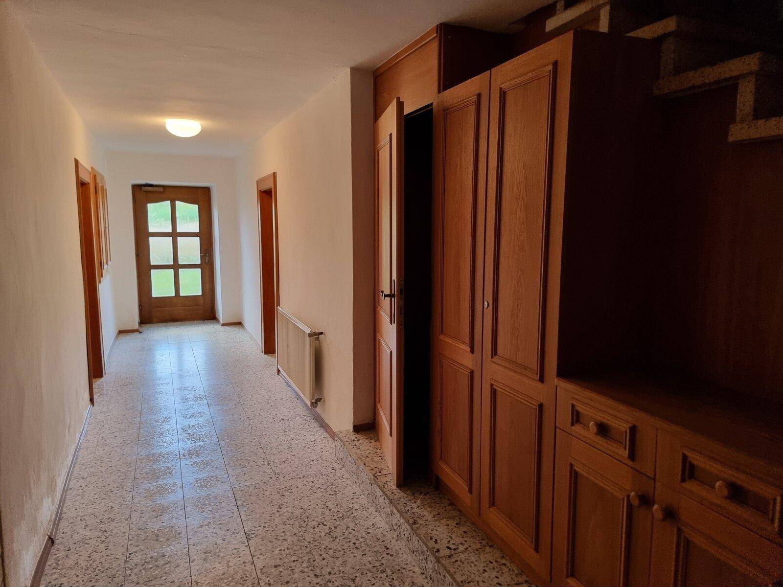 Vorhaus EG
