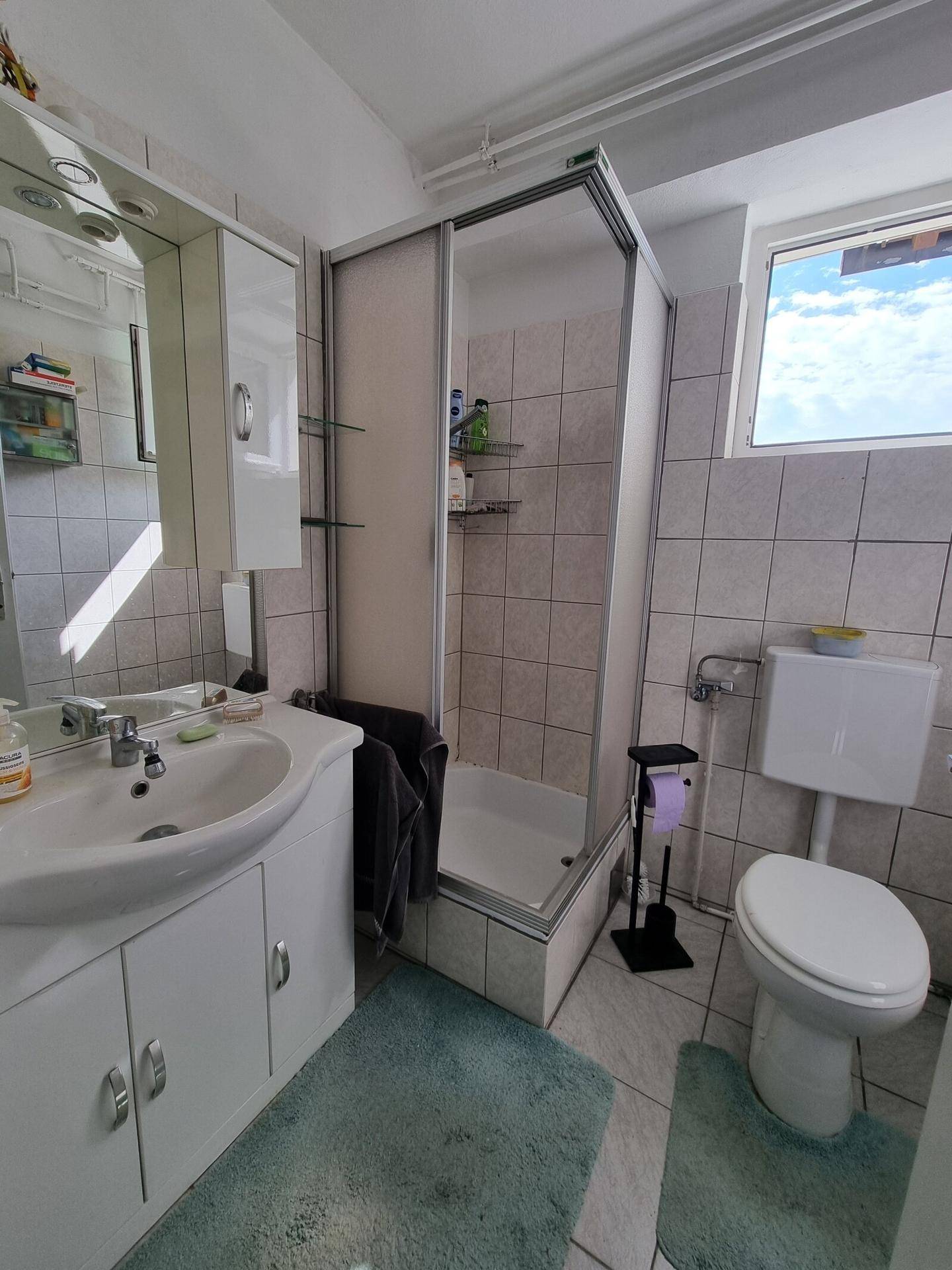 Badezimmer mir WC