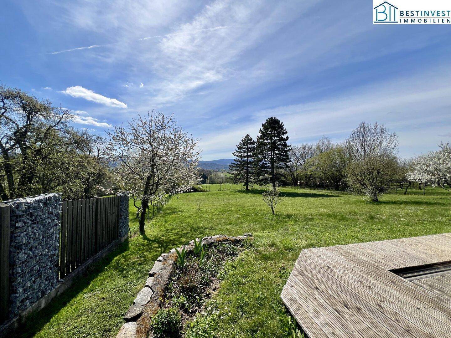Idyllische Ruhelage mit Traumaussicht &amp; Pool - interessant für Bauträger ( 1.300 m² Bauland) - Ansicht 6