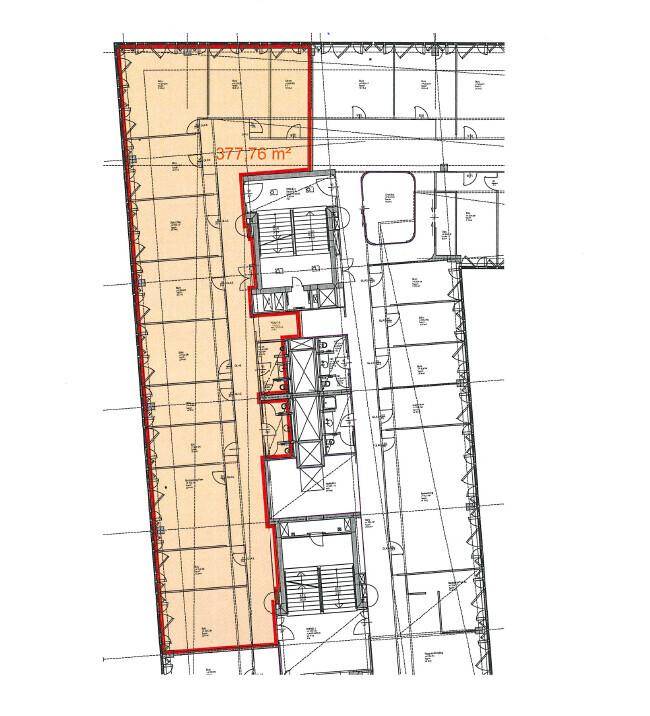 Grundrissplan eines Bürogeschosses mit eingezeichneter Fläche von 377,76 m².