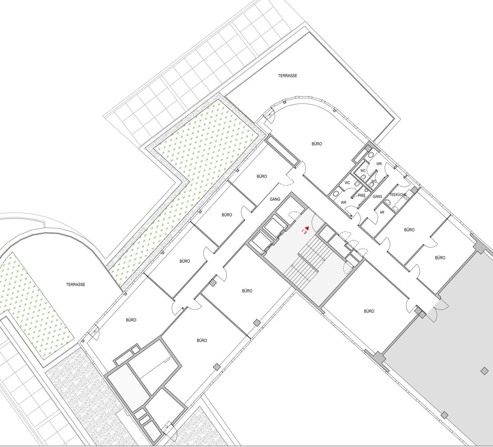 Grundrissplan einer Büroetage mit mehreren Büros, Terrassen und Sanitäranlagen.