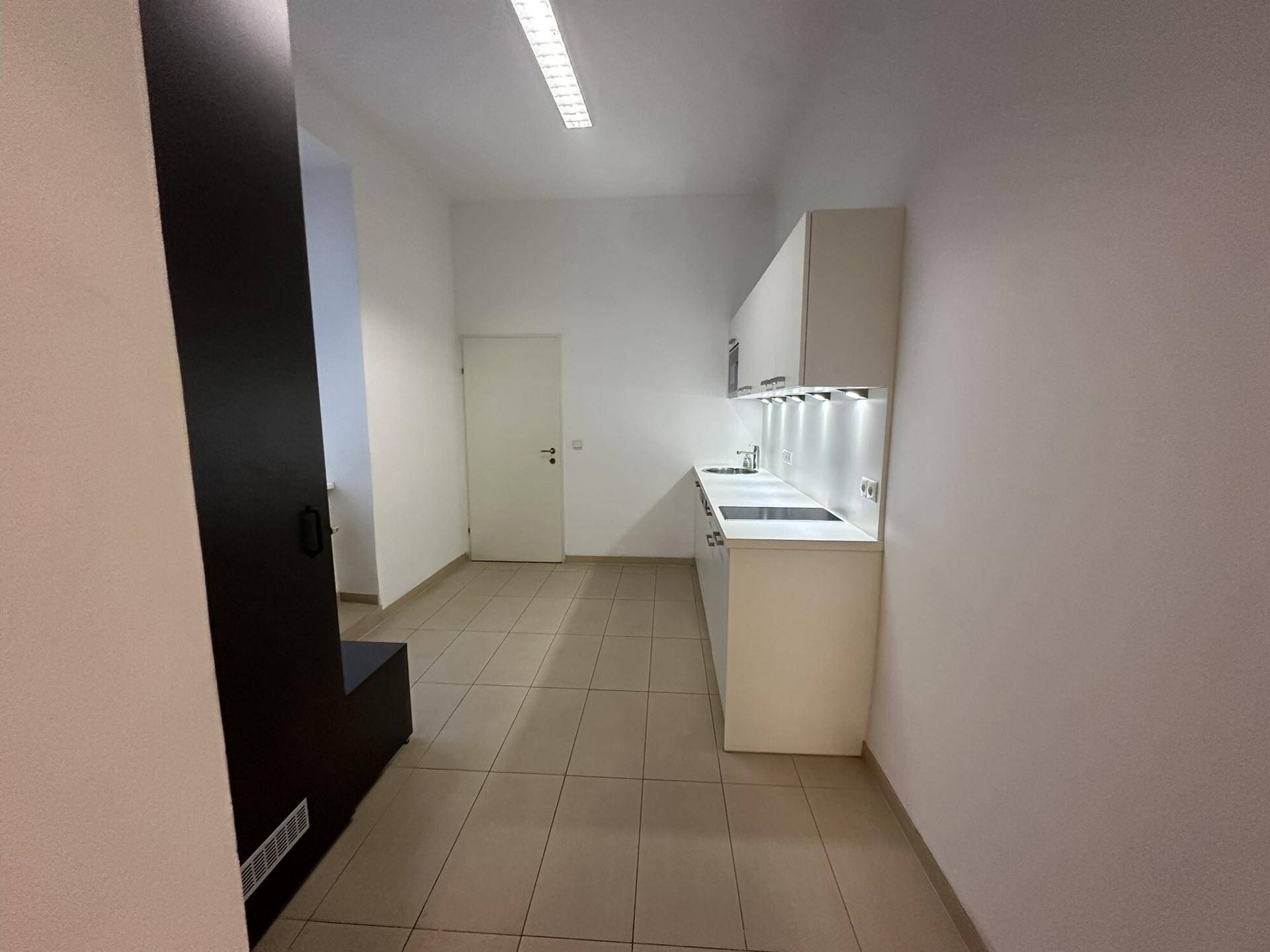 20241125_1010, Mahlerstraße 7 M7 32_MPE (4)