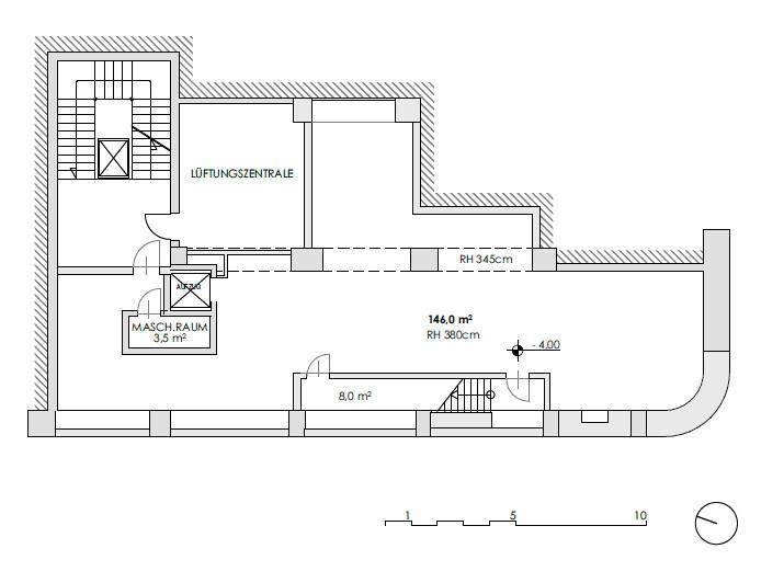 Grundrissplan einer Etage mit Lüftungszentrale, Maschinenraum und Zugang zum Treppenhaus.
