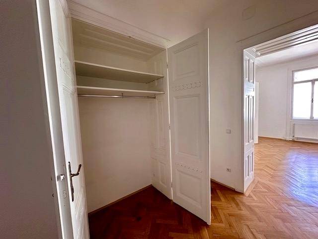 Eingebaute Garderobe