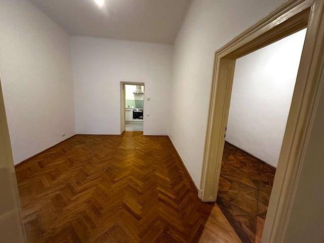 Zimmer, Küche