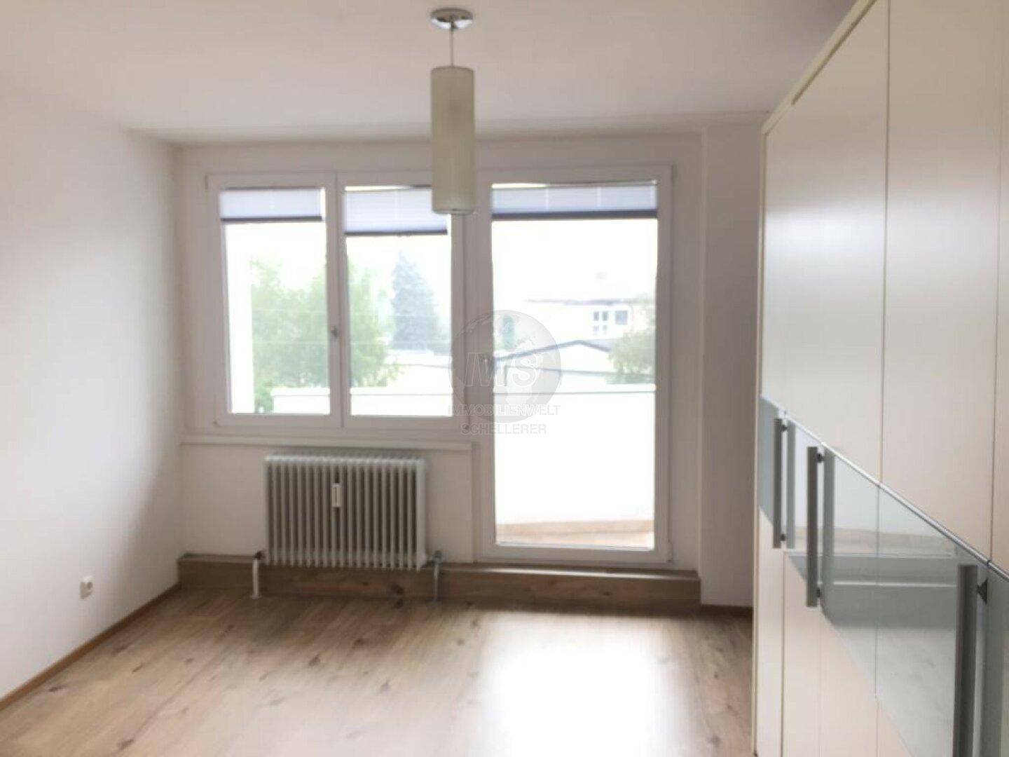 Schlafzimmer mit Balkon