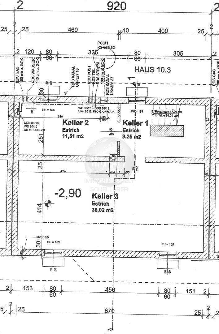 Grundriss des Kellergeschosses mit drei separaten Kellerräumen und Estrichflächen.