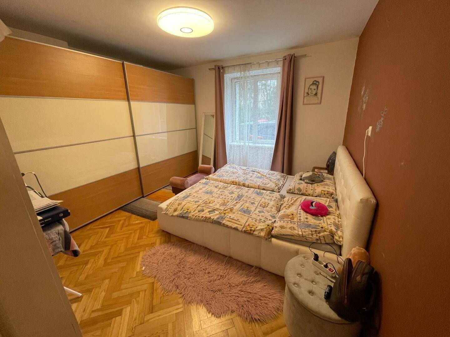 Schlafzimmer 2