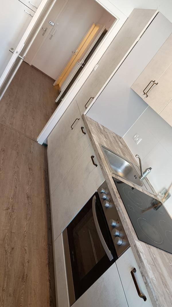 1 Küche Vorzimmer
