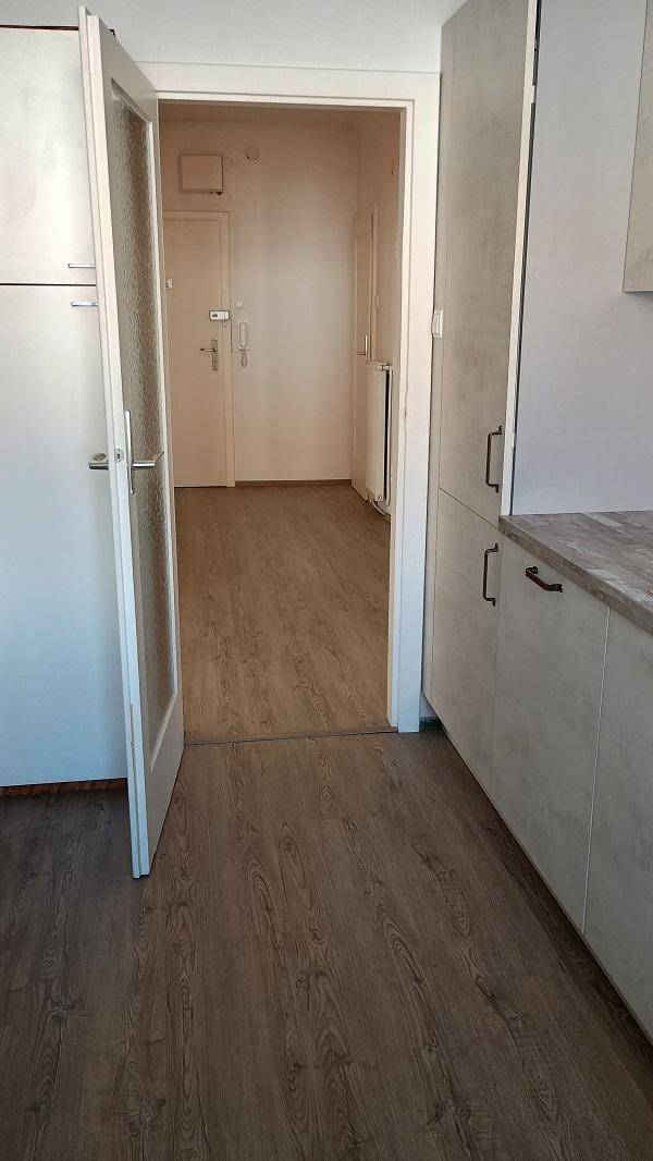 1 Küche ins Vorzimmer