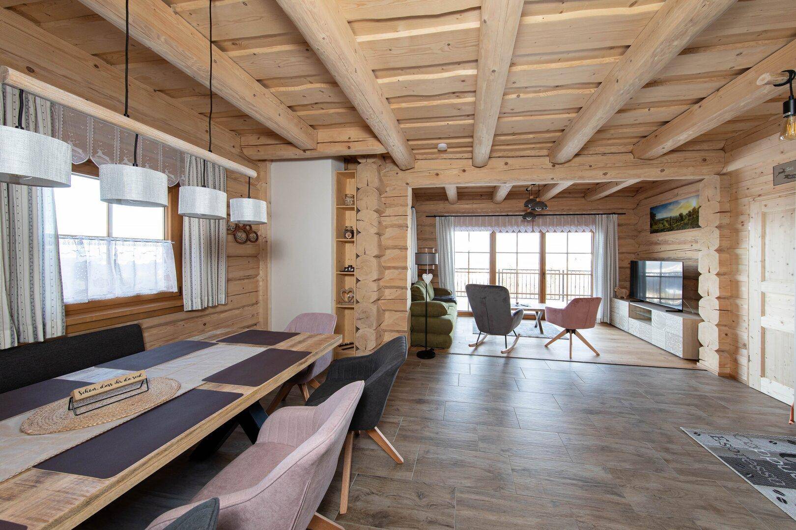 Traumhaftes *** LUXUX BLOCKHAUS - CHALET *** mit wunderschönem Ausblick in absoluter Ruhelage - Widok 6