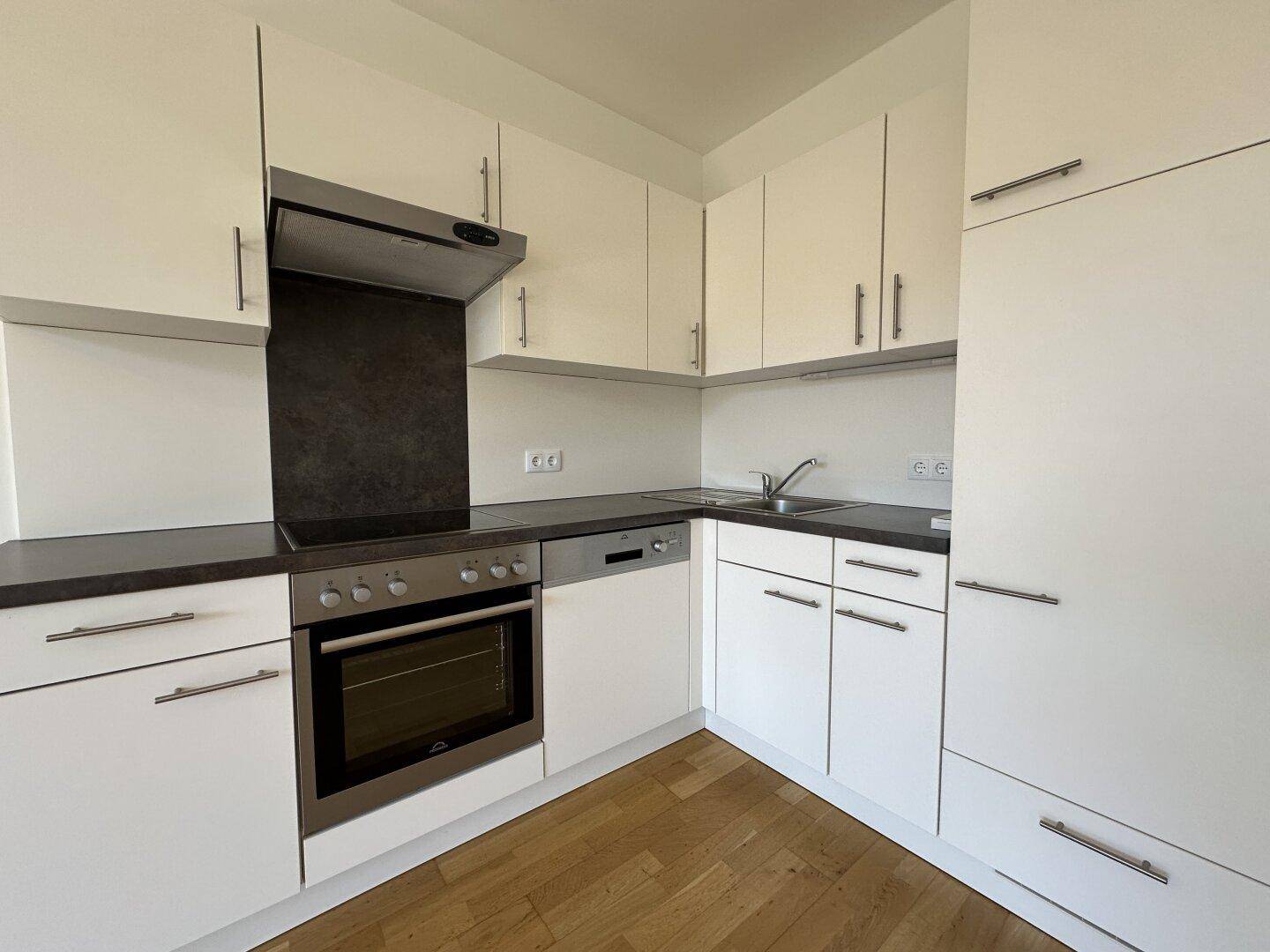 Wunderschöne *** NEUBAU-WOHNUNG ***I SONNIGER BALKON I - Widok 3