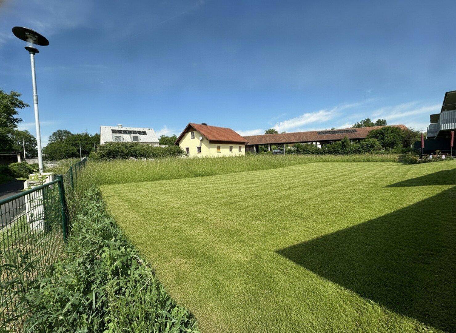 NATURNAHES BAUGRUNDSTÜCK IN BAD RADKERSBURG I 1.103 M² I WA 0,3–0,8 I RUHIGE UND GRÜNE UMGEBUNG - Ansicht 3