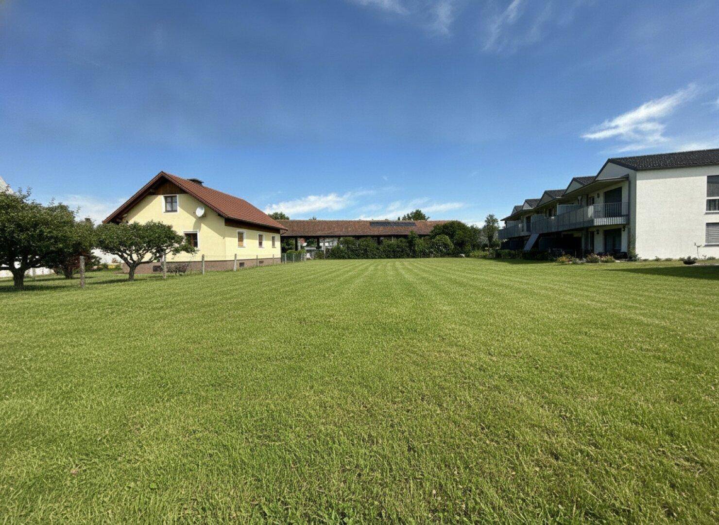 NATURNAHES BAUGRUNDSTÜCK IN BAD RADKERSBURG I 1.103 M² I WA 0,3–0,8 I RUHIGE UND GRÜNE UMGEBUNG - Ansicht 2