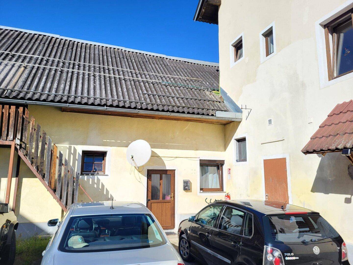 Hausansicht - Wohnungseingang