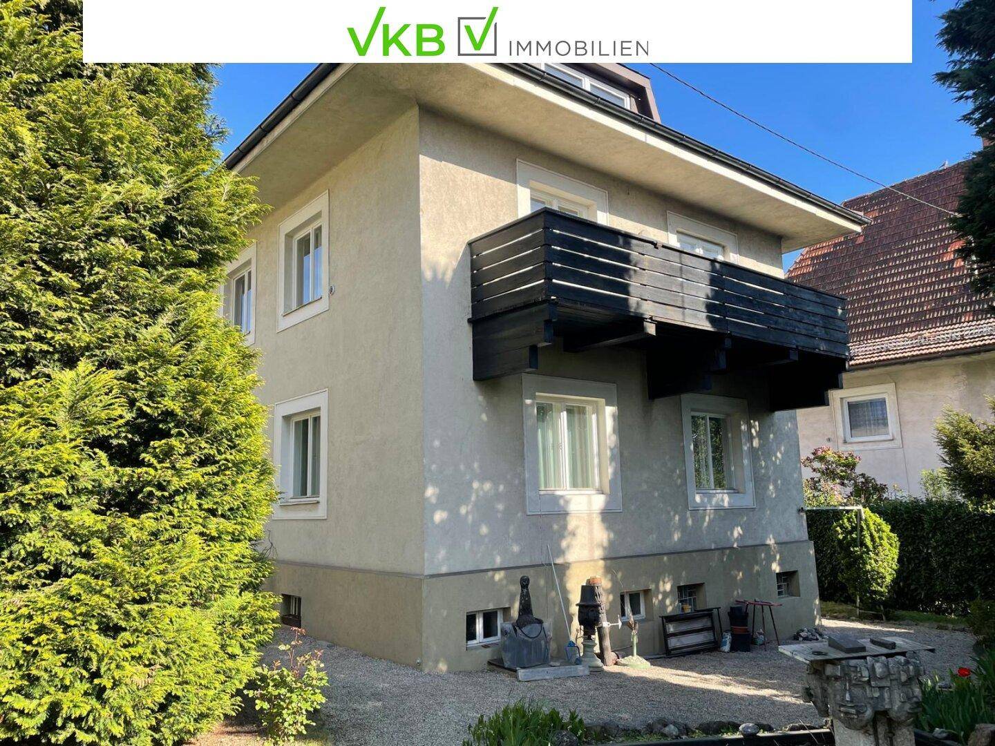 Stilvolle Villa mit künstlerischem Charme in zentraler Lage am Froschberg - Ansicht 2