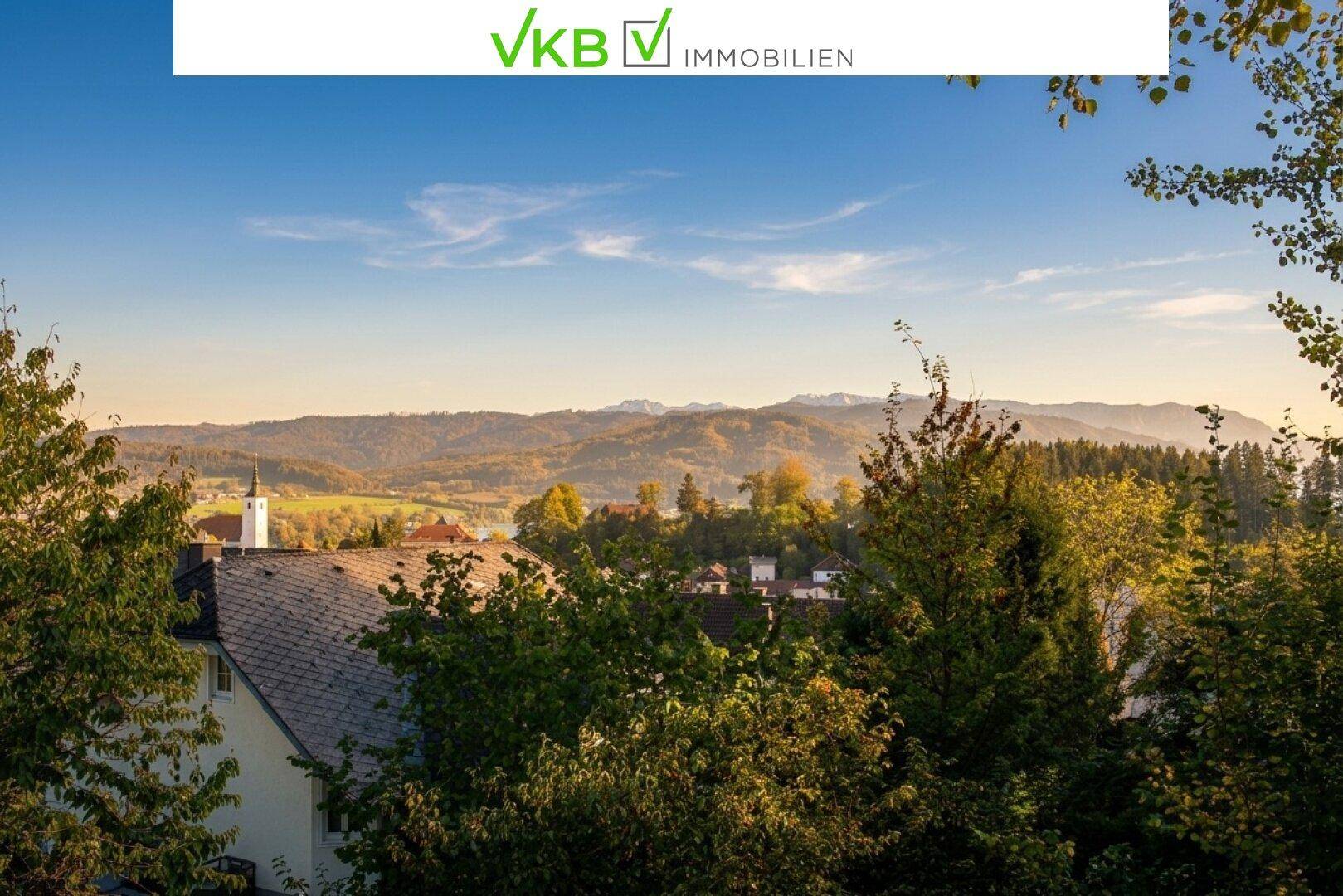 SEEWALCHEN AM ATTERSEE: Exklusives Wohnjuwel mit vielseitigem Arbeitsbereich, Weinkeller &amp; Doppelcarport in begehrter Attersee-Lage - Ansicht 2
