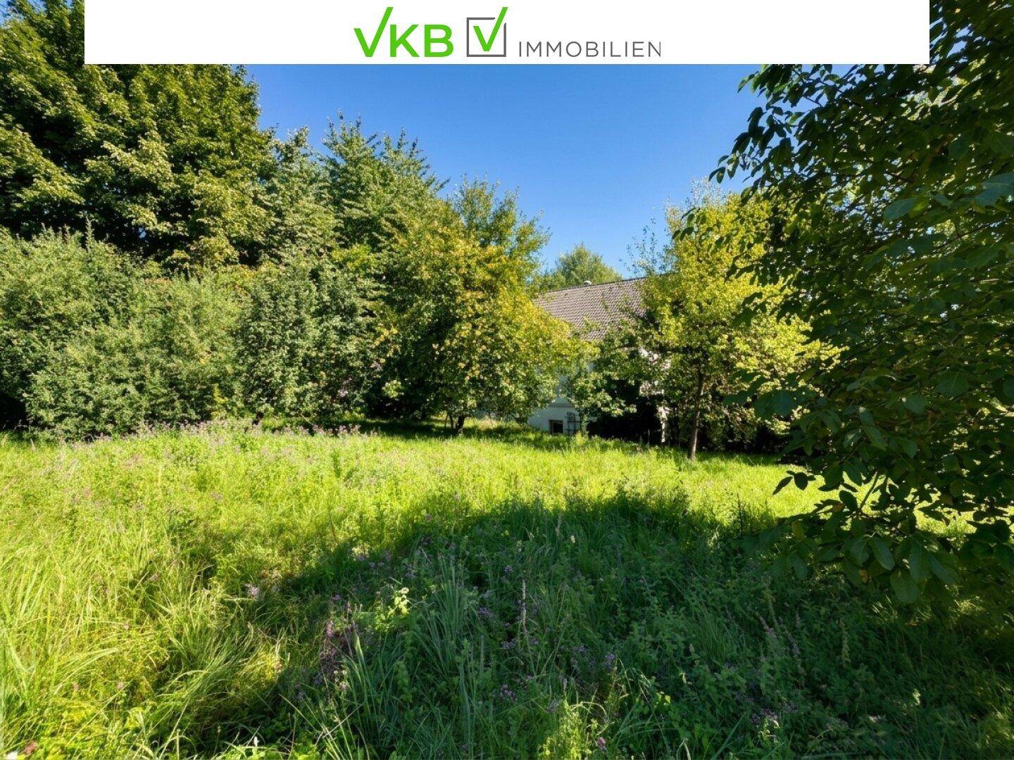 SEEWALCHEN AM ATTERSEE: Exklusives Wohnjuwel mit vielseitigem Arbeitsbereich, Weinkeller &amp; Doppelcarport in begehrter Attersee-Lage - Ansicht 3