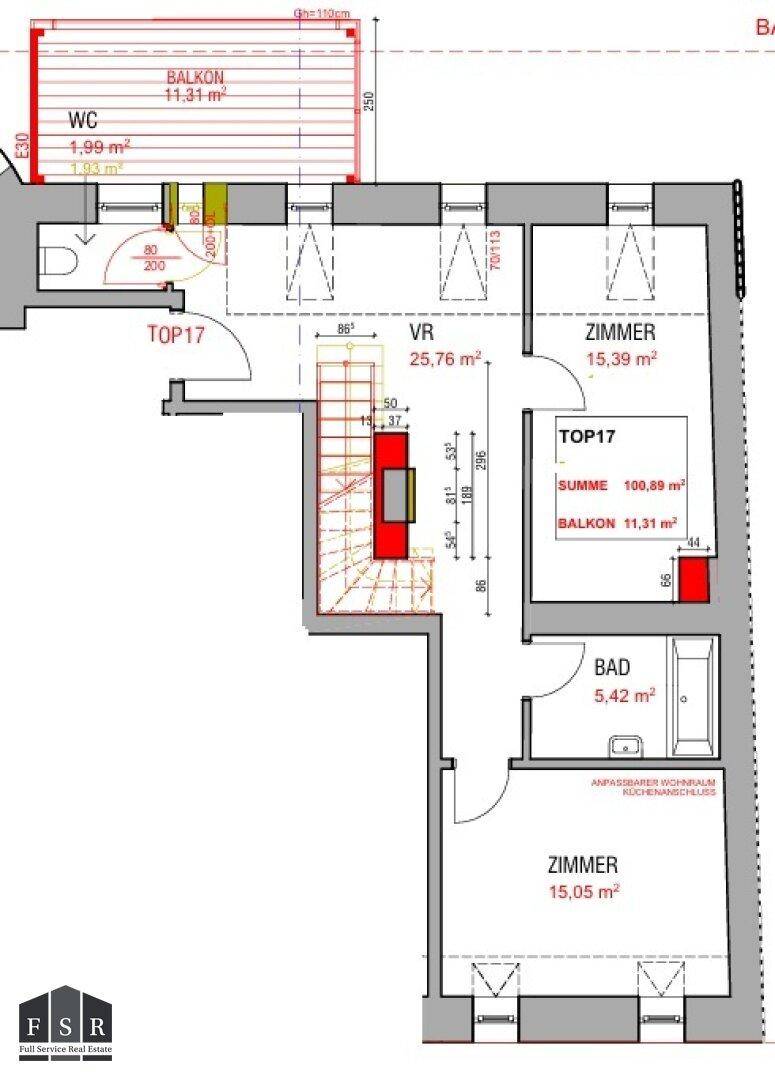 Grundriss der unteren Ebene mit Balkon, WC, Bad und zwei Zimmern.