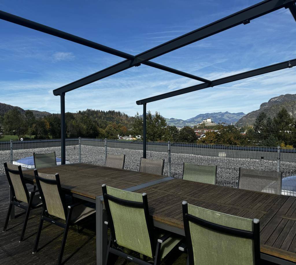Dachterrasse mit Festungsblick