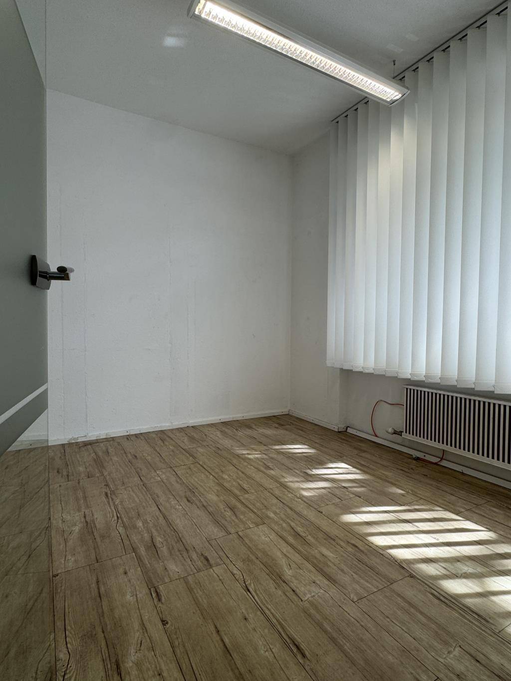 Büro 1