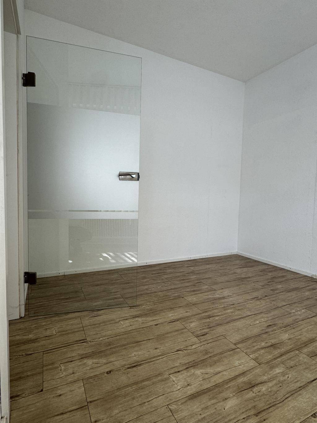 Büro 1 links