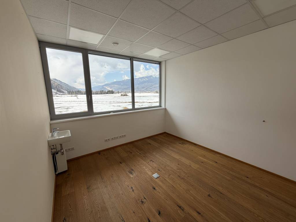 Praxis- und Behandlungsraum - Büro 1