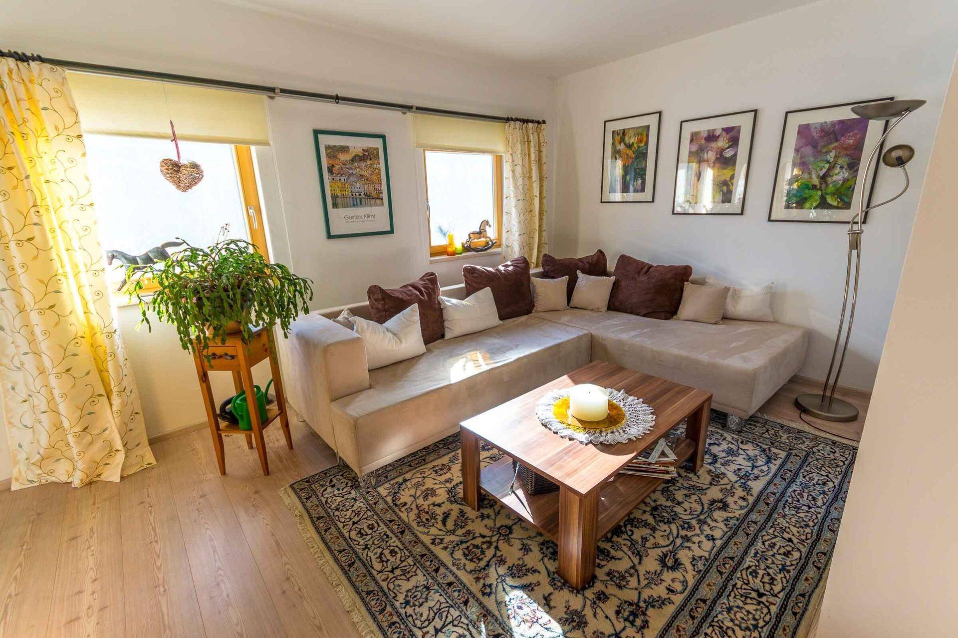 Wohnung - Wohnzimmer