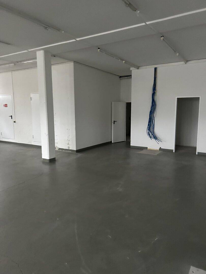 Freistehende Gewerbeimmobilie, gute Lage in Klagenfurt mit 24 Parkplätzen - KAUF od. Miete möglich - Ansicht 3